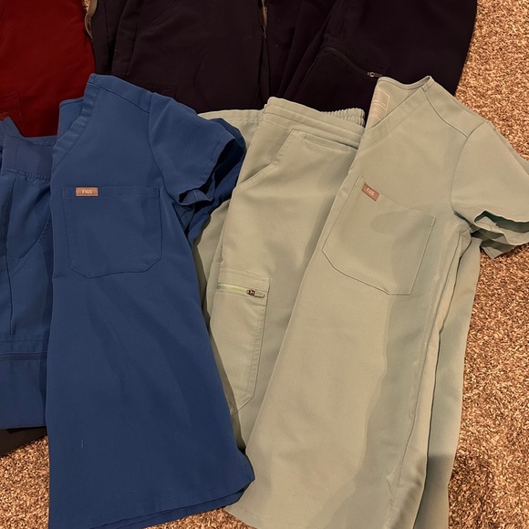 Royal Blue Figs Set - Picture 3 of 3